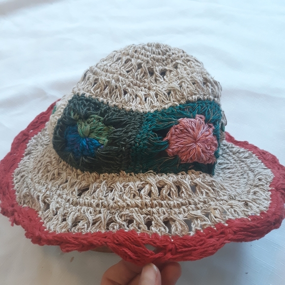 Boho floral hemp sun hat - Picture 4 of 5
